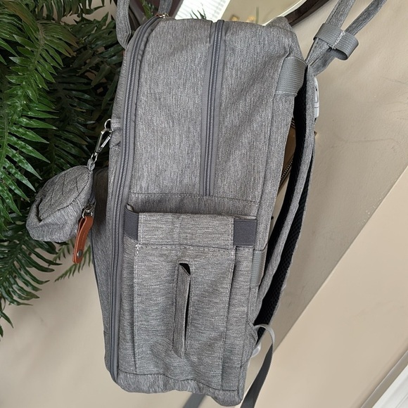 Brand New Diaper Bag Backpack Portable Changing Pad Stylish Gray Baby Organizer - Picture 8 of 16